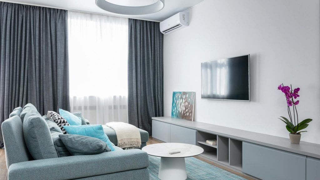 Climatiseur reversible (split) dans le sejour dun appartement
