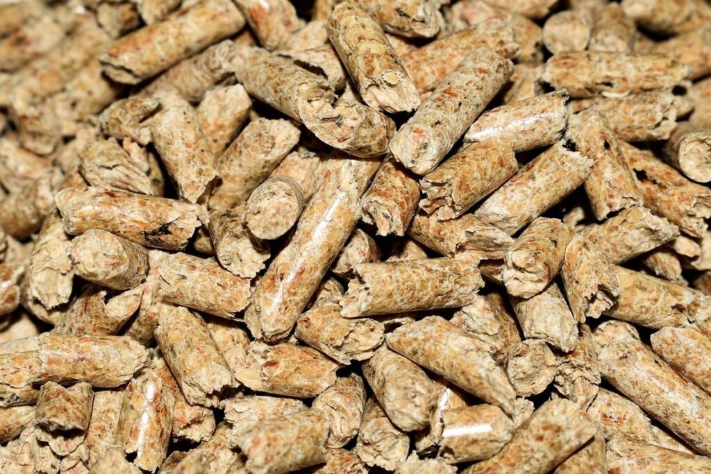 Prix poêle à granulés : budget, fonctionnement et conseils d'expert 4 Granulés de bois (pellets) pour poêle à granulés